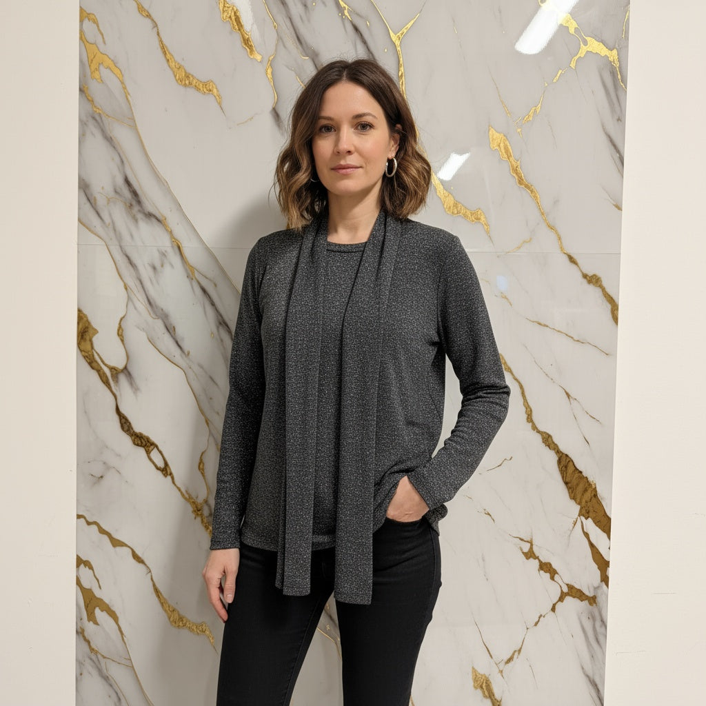 Maglietta con Sciarpa Inclusa