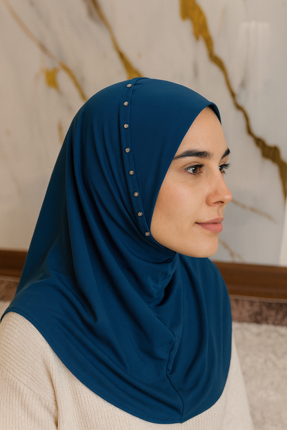 💛 Hijab con Cristalli – Comodo e Raffinato