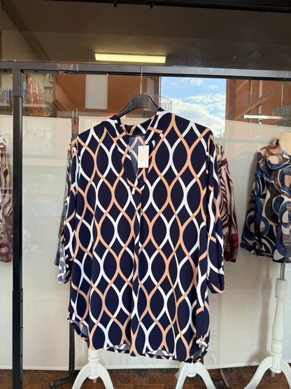 Damenbluse mit Muster