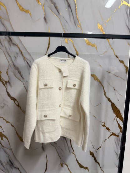Cardigan Elegante in Lana Bouclé con Bottoni Gioiello