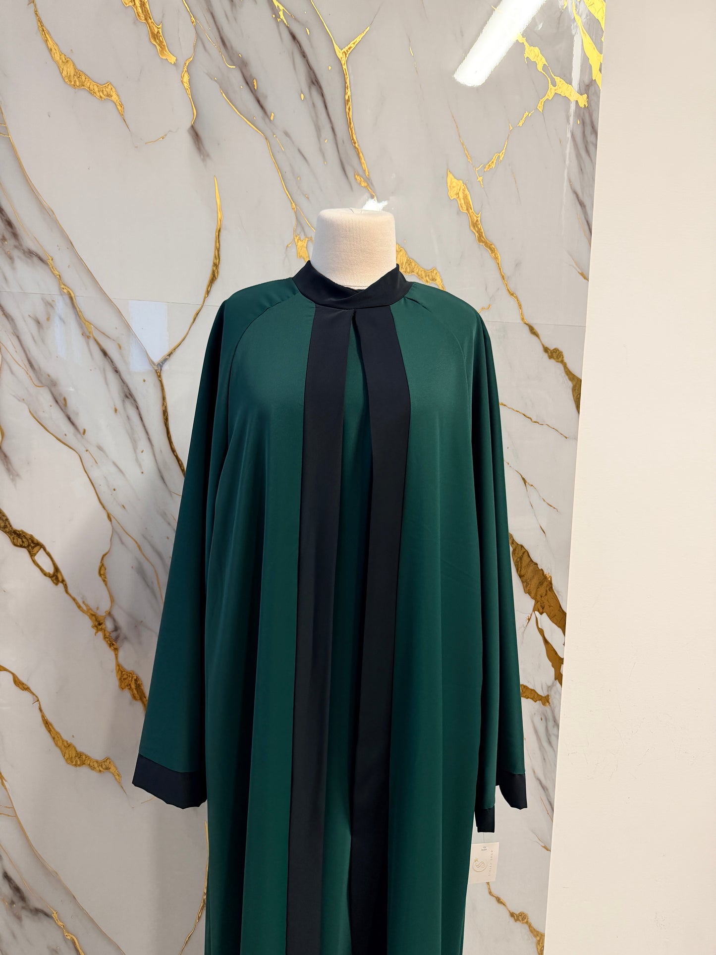 Abaya Elegante a Due Pezzi – Made in Italy