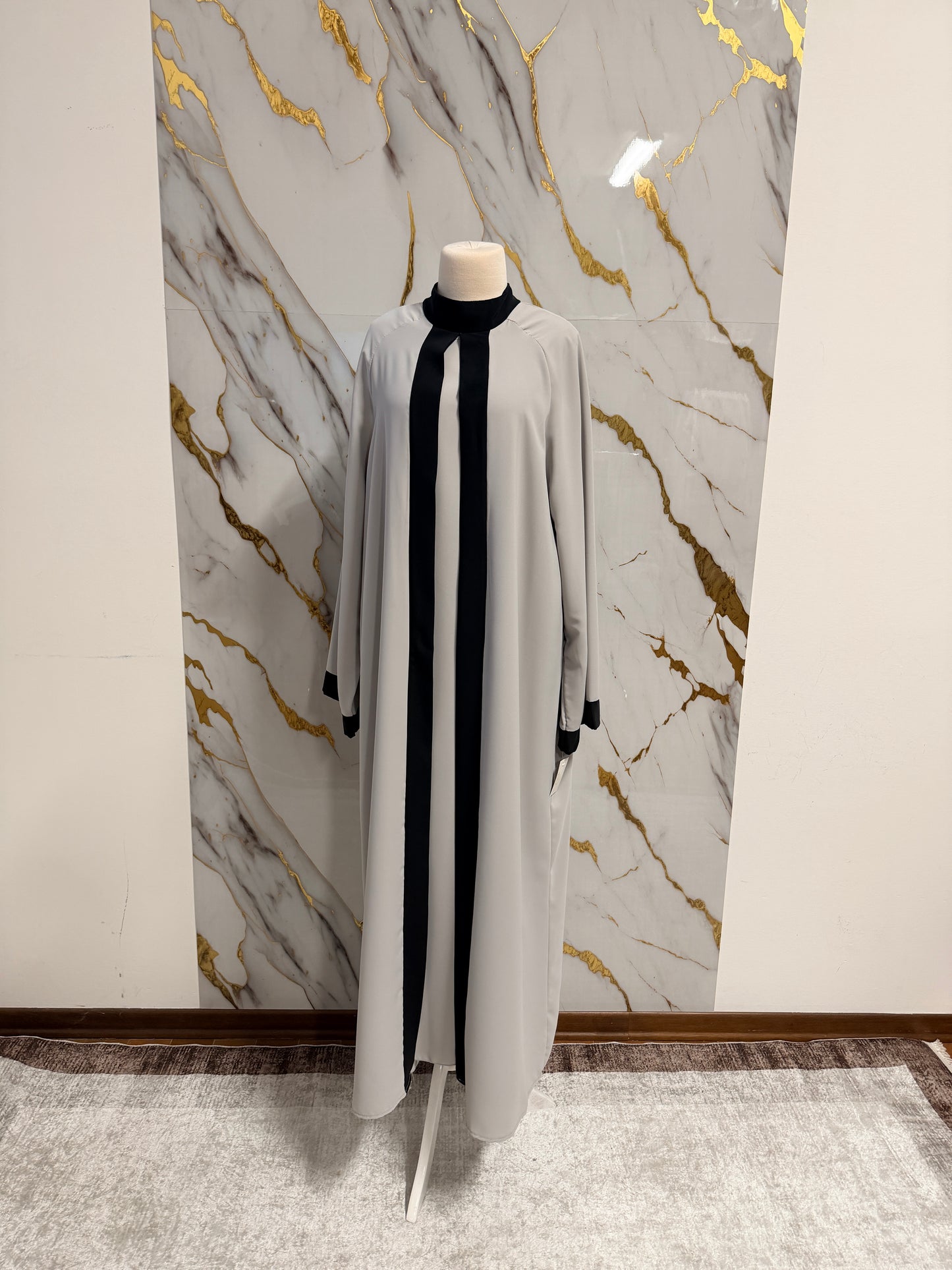 Abaya Elegante a Due Pezzi – Made in Italy