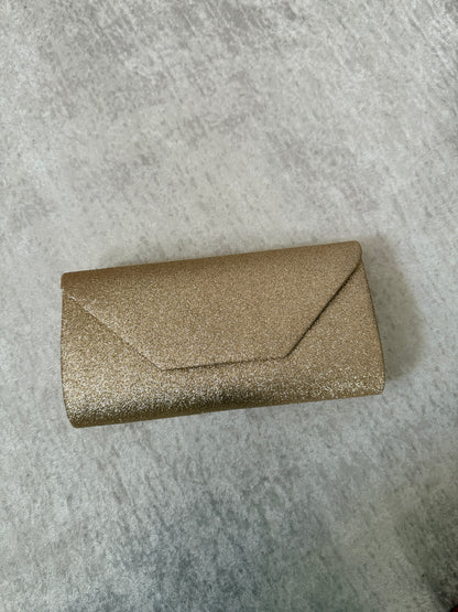 Clutch Elegante con Finitura Brillantinata – Disponibile in Vari Colori
