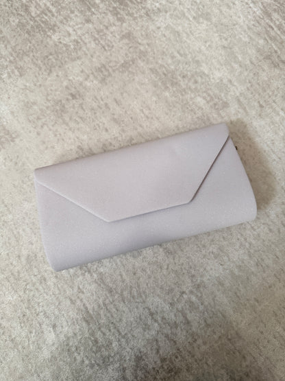 Clutch Elegante con Finitura Brillantinata – Disponibile in Vari Colori