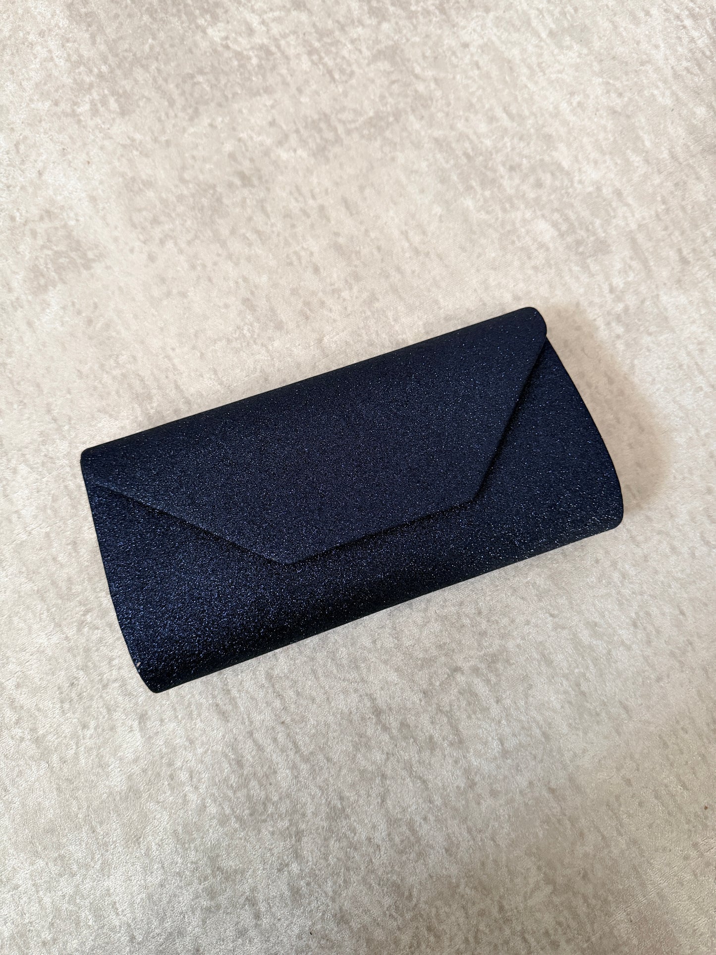Clutch Elegante con Finitura Brillantinata – Disponibile in Vari Colori