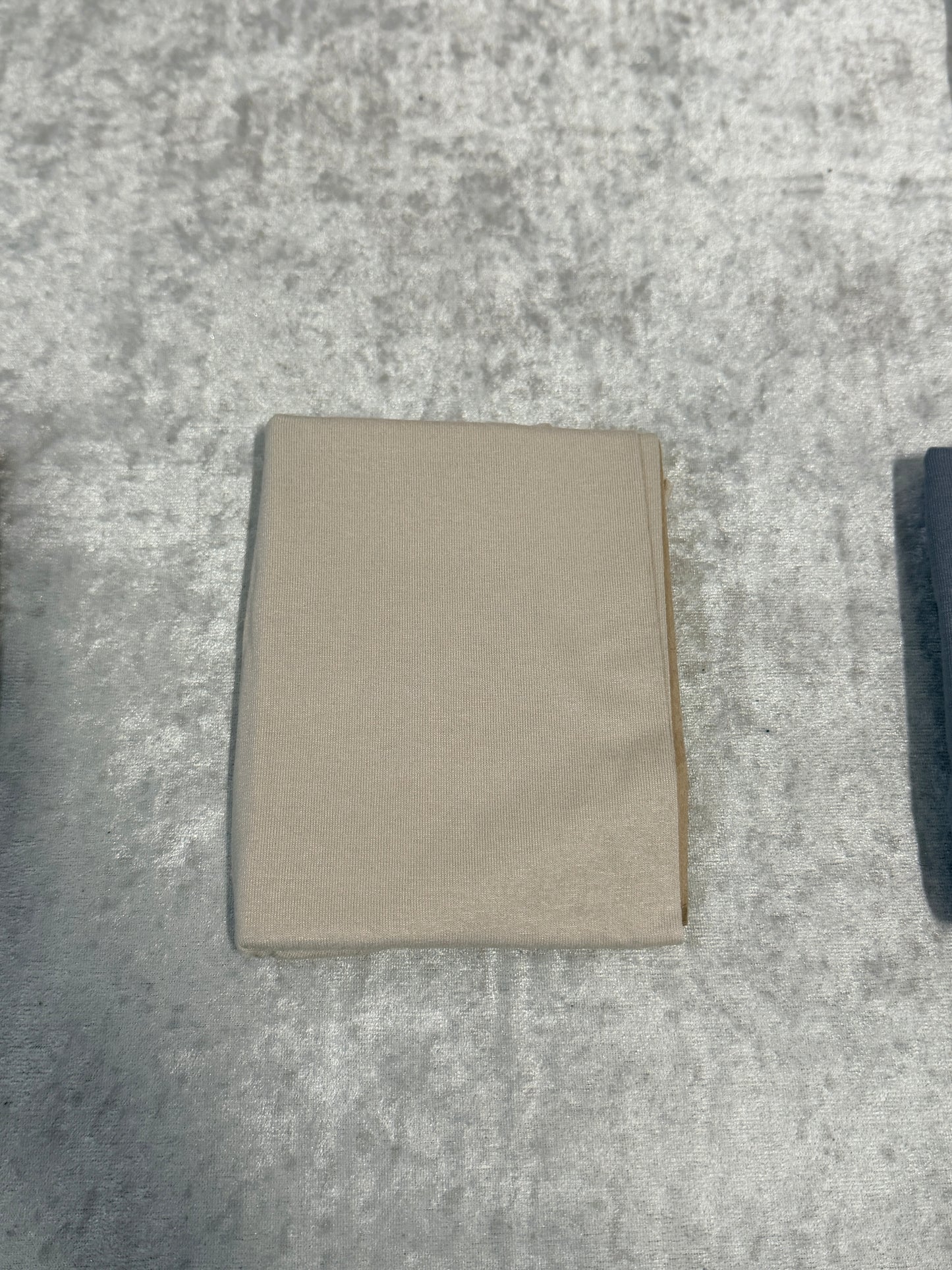 Cuffia con gomma sotto