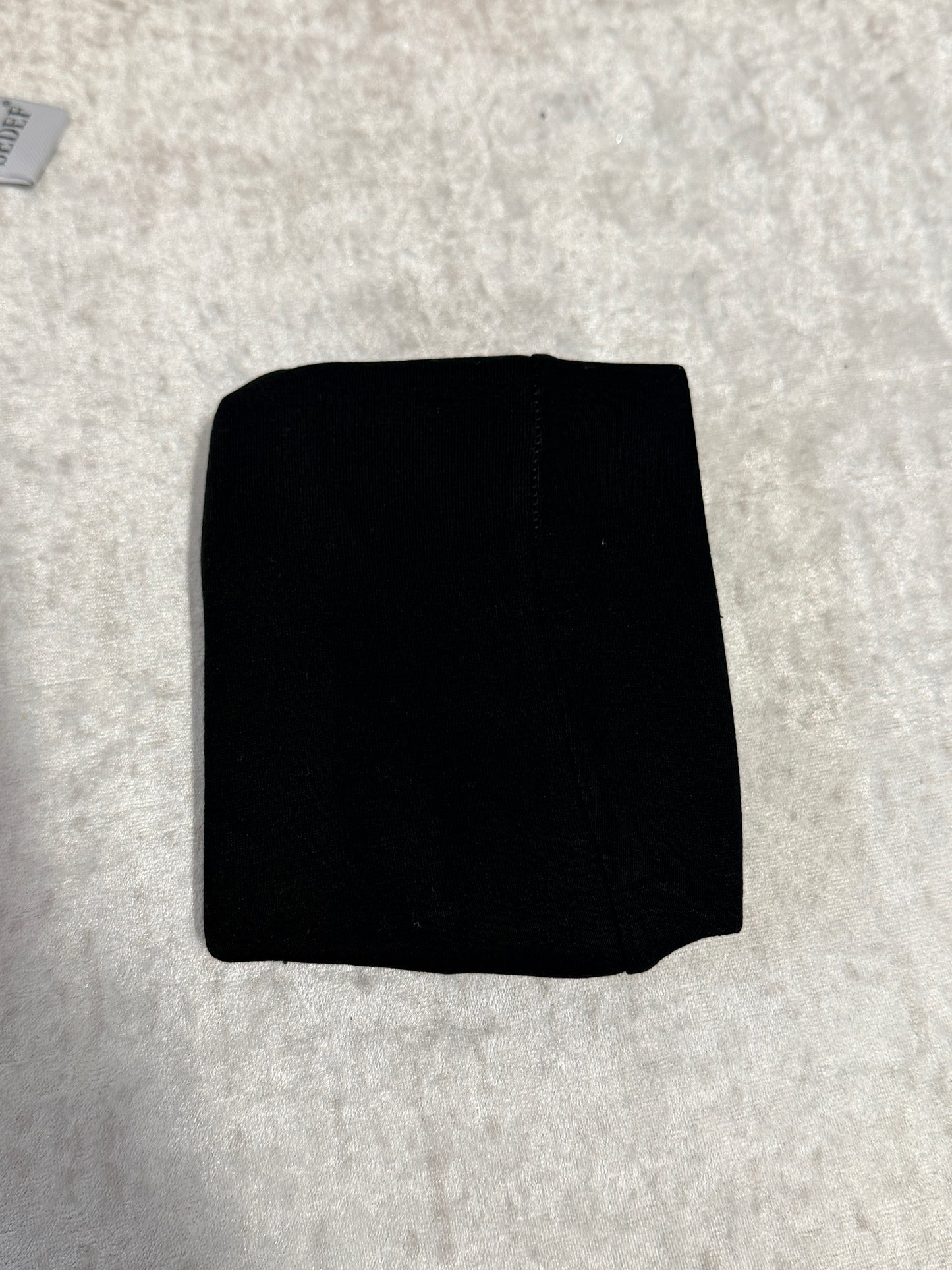 Cuffia con gomma sotto