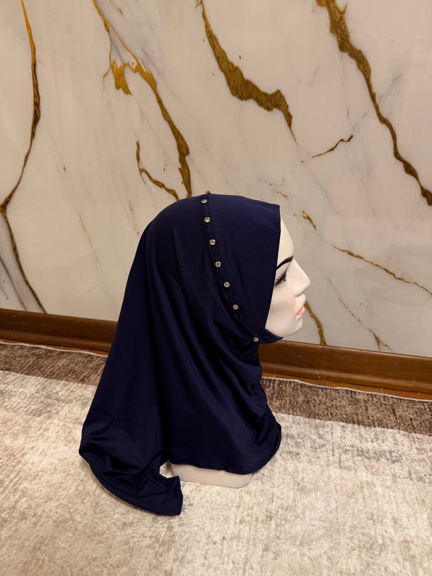 💛 Hijab con Cristalli – Comodo e Raffinato